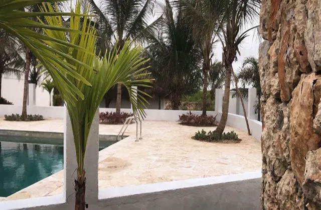 Hotel Las Flores piscina punta cana